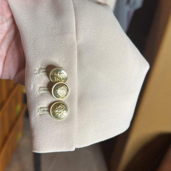 NWOT J. Crew Cropped Blazer in City Crepe Raw Cashew Size 4 - Picture 9 of 11